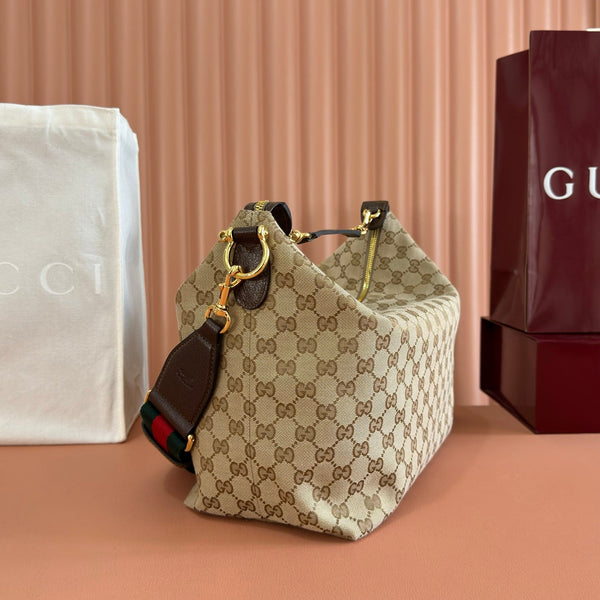 Gucci 26 Sac bandoulière Coach Shay 33 Marron en toile 284967