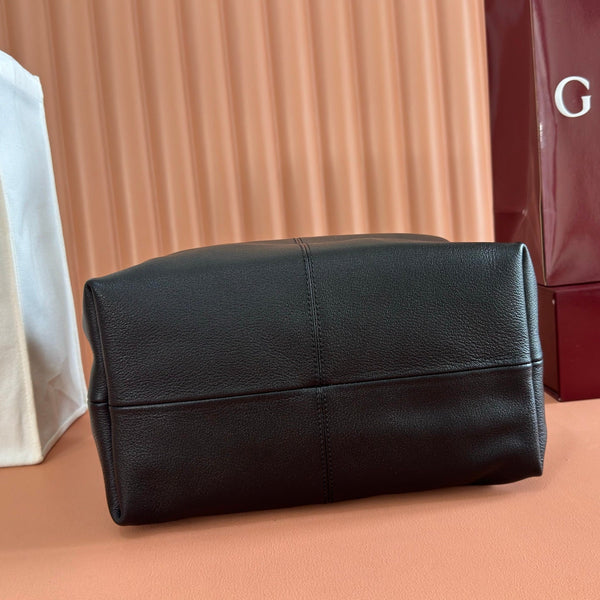Gucci 26 Sac bandoulière Coach Shay 33 Noir en cuir de vachette 284969
