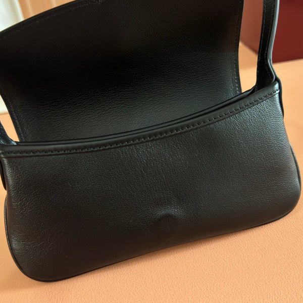 Gucci 26 Jackie Small 21.5cm Black Gold in Cowhide 284989