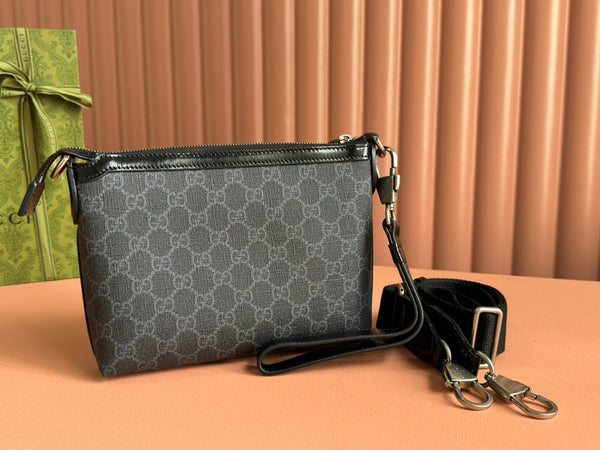 Gucci Mini 22.5 Messenger Bag Dark Gray in GG Supreme Canvas 285226