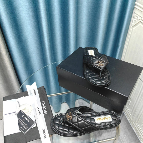 Chanel 26P Flip-Flops Black in Calfskin 712311