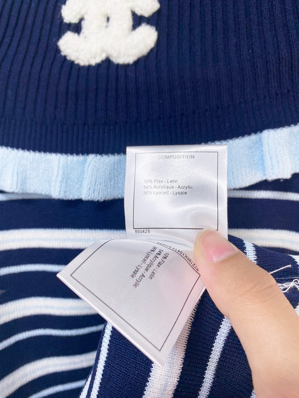 Chanel 26 Gilet Bleu marine en Acrylique 283185