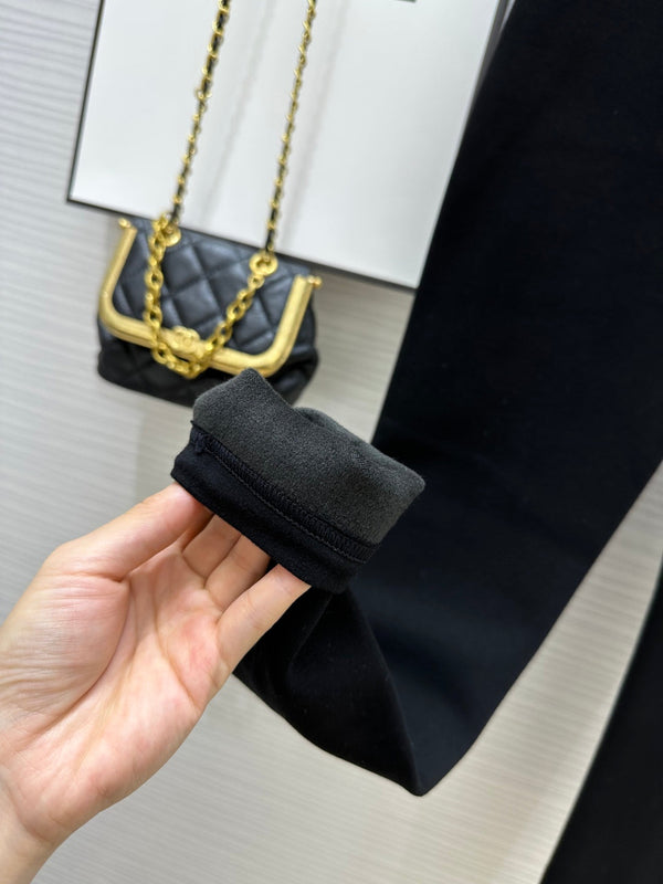 Legging en velours bébé noir Chanel 276220