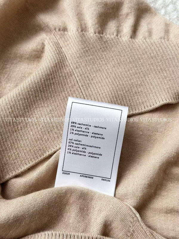 Chanel 26 Crew Neck Knit Short-Sleeve T-Shirt Beige in Cashmere 279385