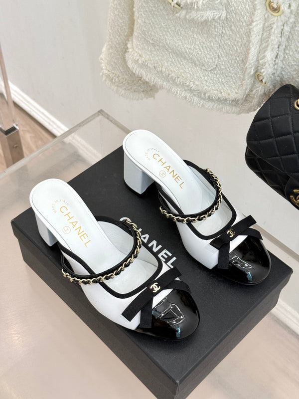 Chanel Double C Bow Chain Slingback White Black in Cowhide 717779