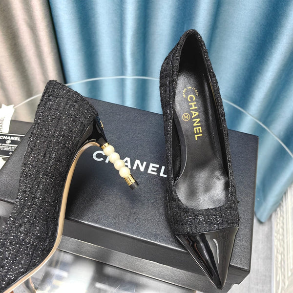 Chanel 26 Bout Pointu 85mm Perle Noir en Tweed Grossier 712805