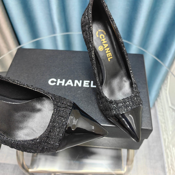 Chanel 26 Bout Pointu 85mm Perle Noir en Tweed Grossier 712805
