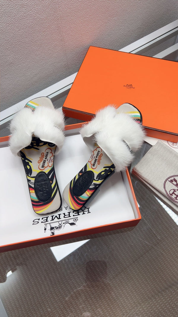 Hermes H-Style Flat Open-Toe Sandals White in Mink Fur 739514