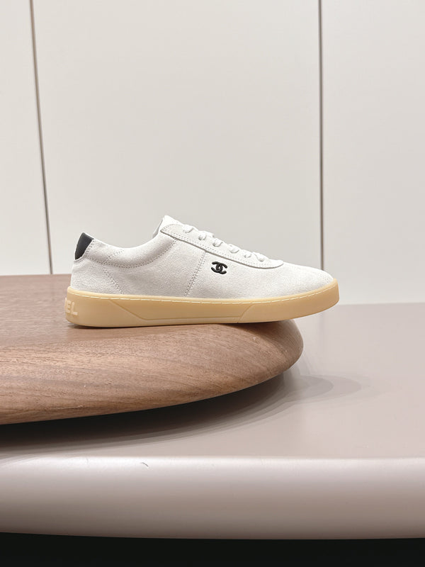 Chanel 26 Round Toe Platform Casual Shoes White in Suede 739429