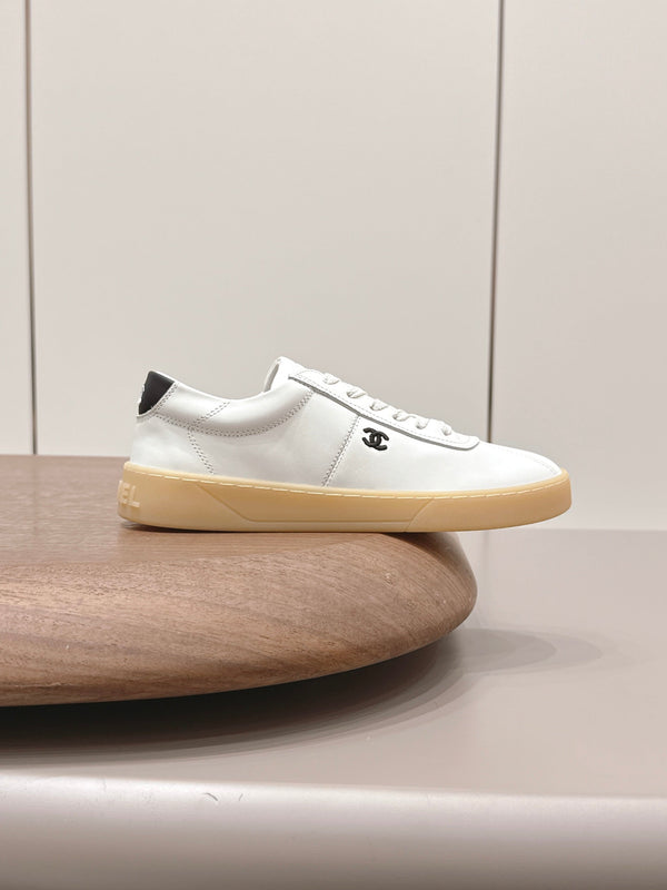 Chanel 26 Round Toe Platform Casual Shoes White in Cowhide 739425
