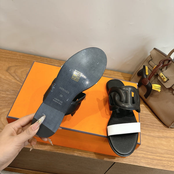 HM Sandal Black White in Calfskin 743978
