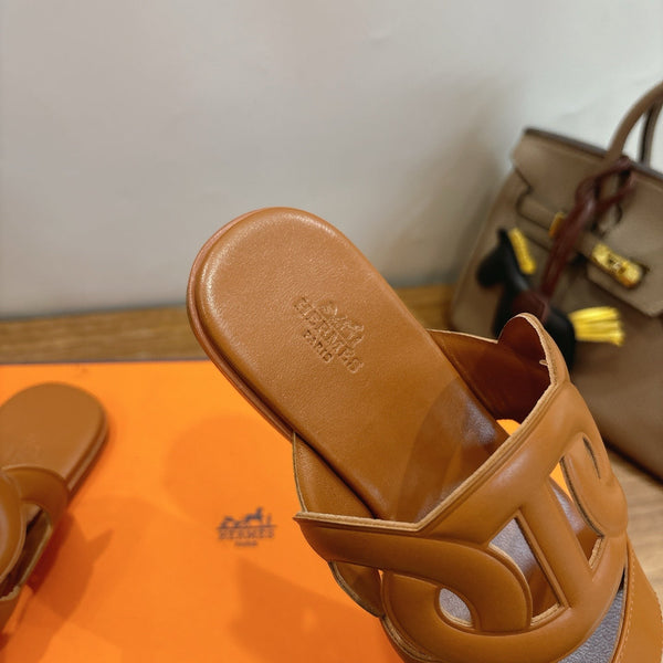 HM Sandal Brown in Calfskin 743980