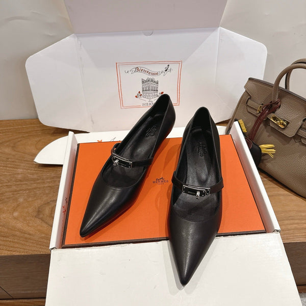 HM 26 Majeste 45 Pump Black in Cowhide 744116