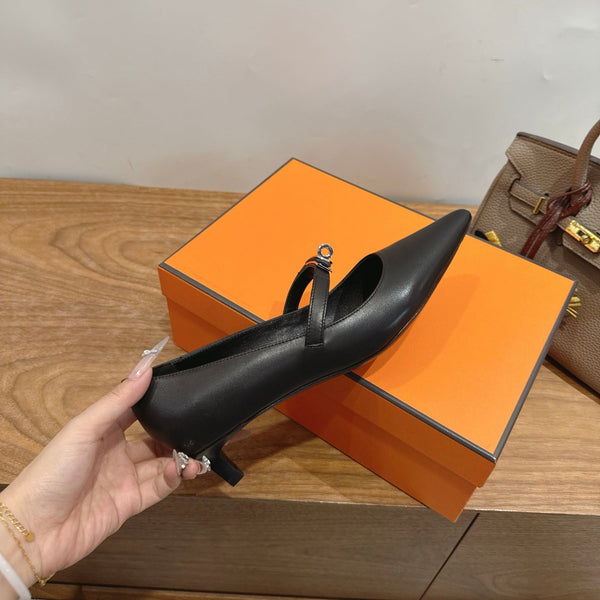 HM 26 Majeste 45 Pump Black in Cowhide 744116