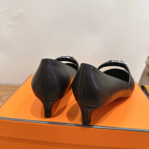 HM 26 Majeste 45 Pump Black in Cowhide 744116