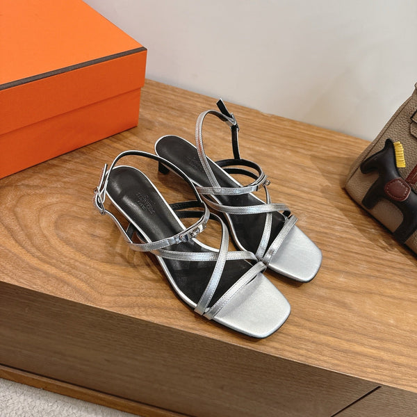 HM June Sandal Silver in Cowhide 744049