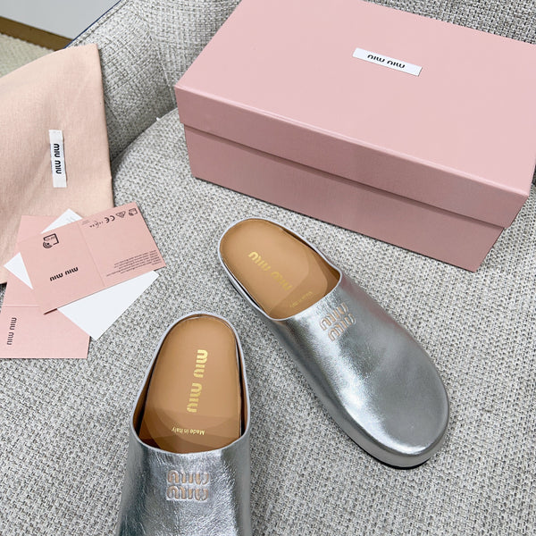 Miu 26 Mules Silver in Cowhide 747401
