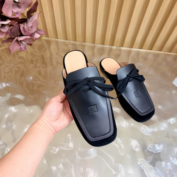Loew Closed-Toe Slippers Black in Cowhide 749368