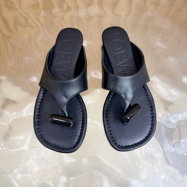 Loew Toggle Sandal Black in Cowhide 749328