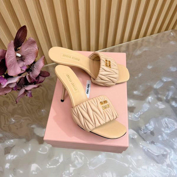 MM Pointed-Toe High Heels 85 Beige in Sheepskin 749060