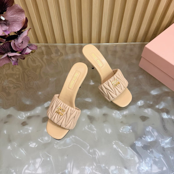 MM Pointed-Toe High Heels 85 Beige in Sheepskin 749060