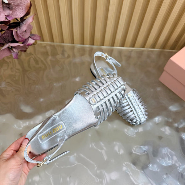 Miu Fisherman Sandal Silver in Cowhide 749063