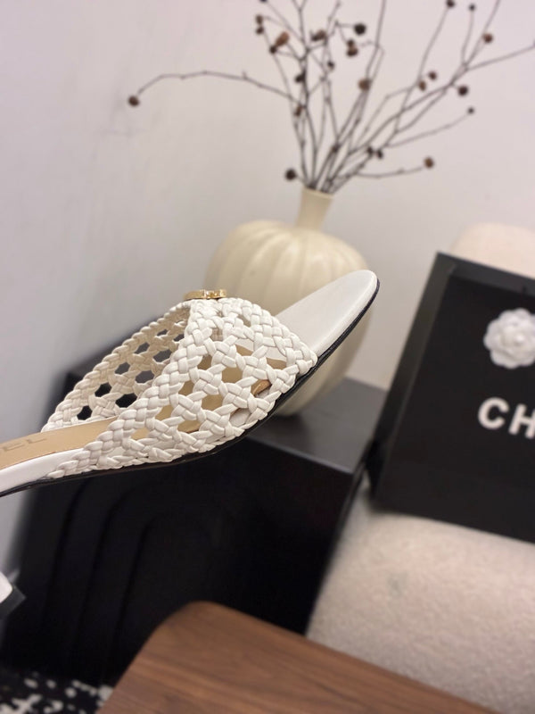 CC Sandal 60 White in Woven 747973