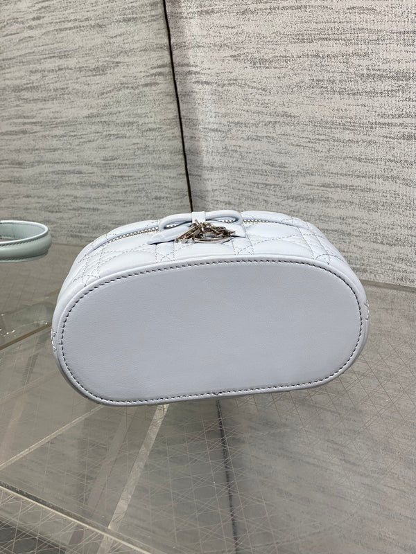 CD Bow-embellished Cosmetic Bag 17.5 Light Blue in Lambskin 286424