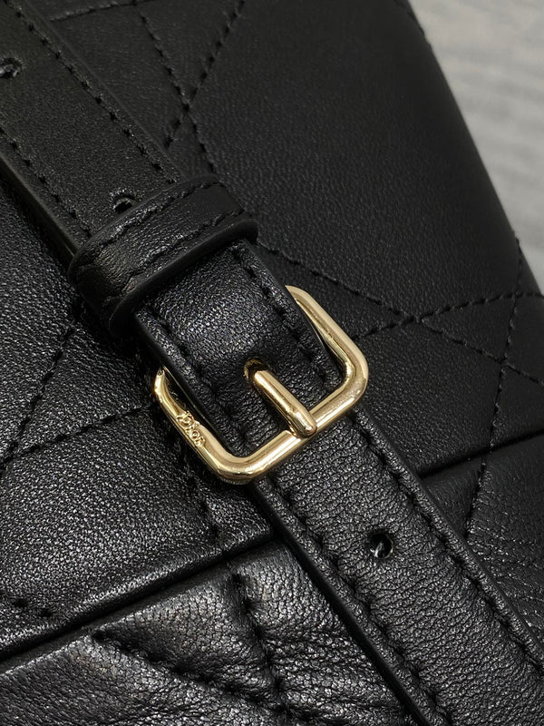 CD 26 Trianon Hobo Chain Bag 21cm Black in Cowhide 286596
