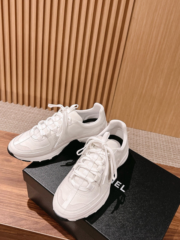 CC Sneaker White in Leather 753931