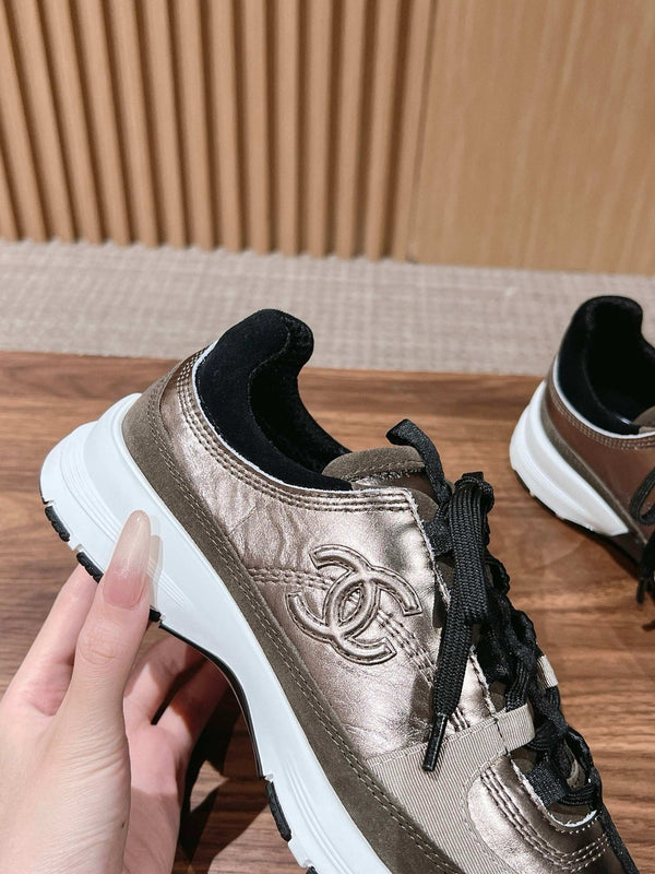 CC Sneaker Brown Metallic in Leather 753926