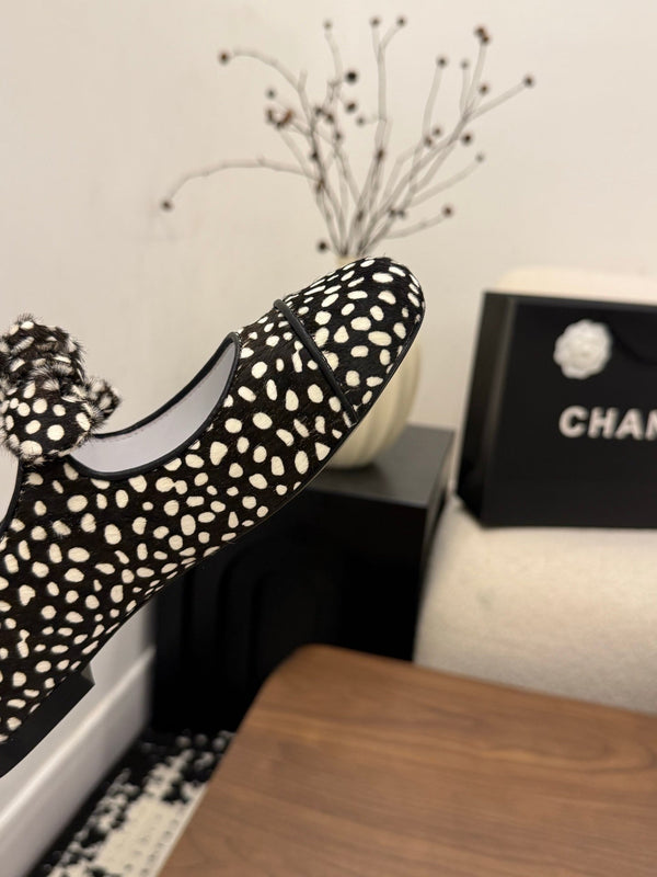 CC 26 Babies à pois noir et blanc en crin de poulain 756091