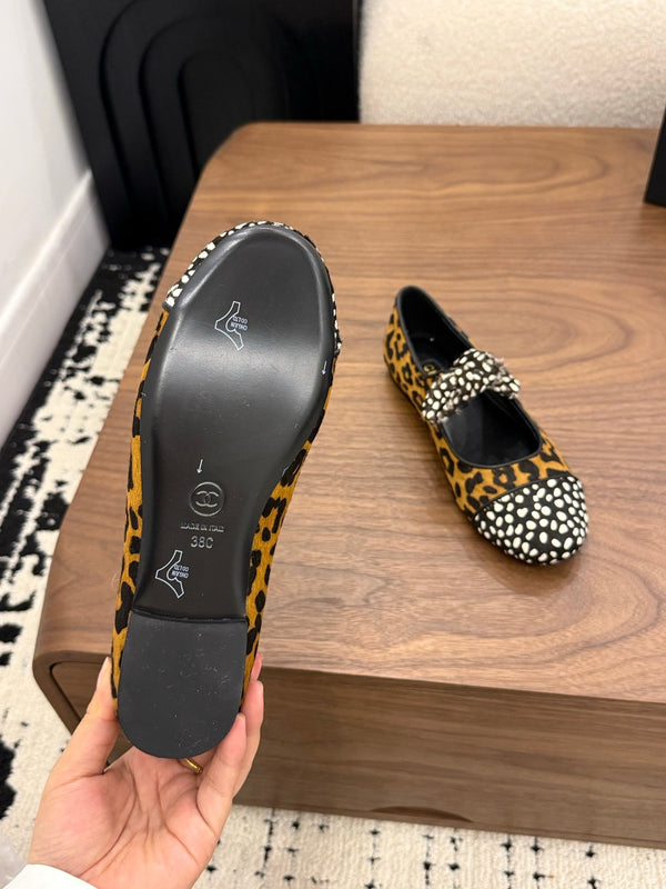 CC 26 Polka Dot Mary Janes Brown in Horsehair 756090