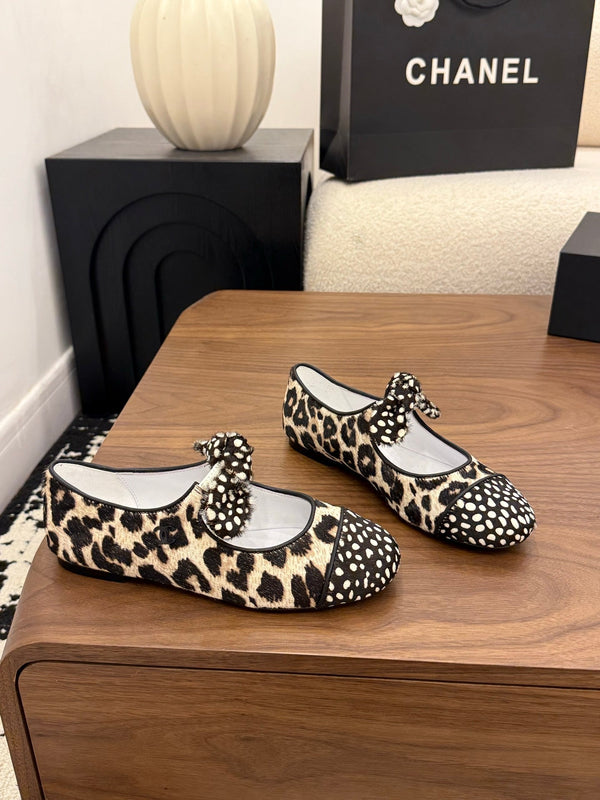 CC 26 Polka Dot Mary Janes Beige en poil de poney 756089