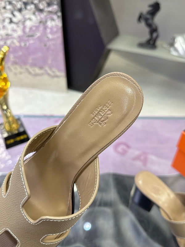 HM Sandal 90mm Taupe in Cowhide 757934