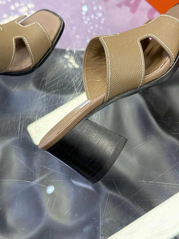 HM Sandal 90mm Taupe in Cowhide 757934