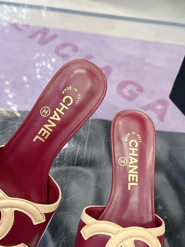 CC Double C Logo Kitten Heel 25mm Sandals Burgundy in Leather 757852