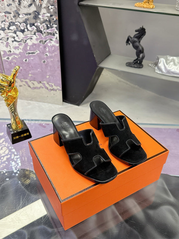 HM Sandal 90mm Black in Sandblasted Cowhide 757939