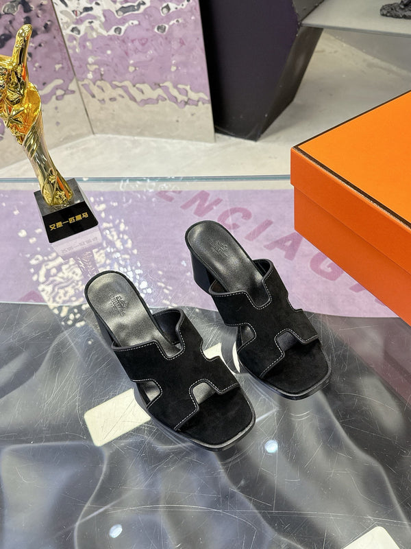 HM Sandal 90mm Black in Sandblasted Cowhide 757939