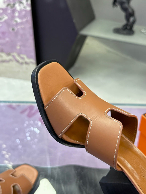 HM Sandal 90mm Brown in Cowhide 757942