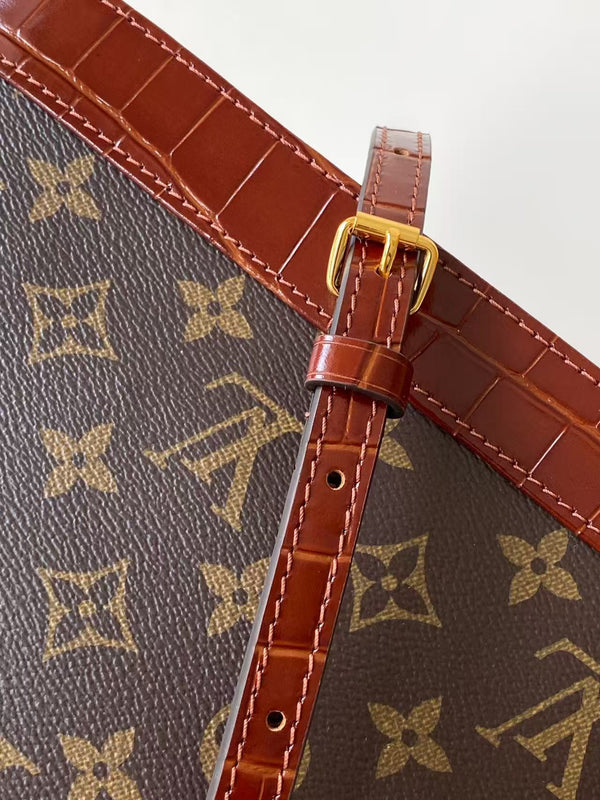 LV Alma BB Handbag 23.5cm Brown Burgundy in Monogram with Cowhide trim 287226