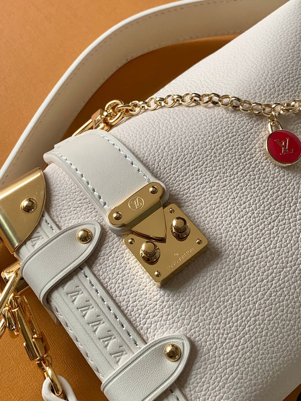 LV Side Trunk Bag 18cm White in Cowhide 287101