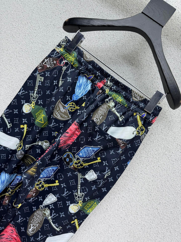 LV Buckle-print Casual Trousers Black Colorful in Polyester 382430