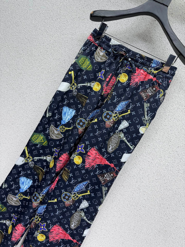 LV Buckle-print Casual Trousers Black Colorful in Polyester 382430