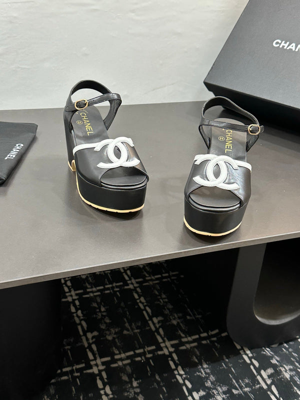 CC Platform Sandal Black in Sheepskin 784212