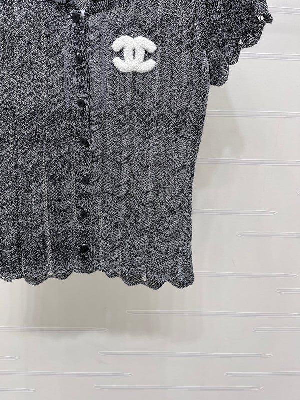 CC 26 Round Neck Short-Sleeve Cardigan Black in Wool 385424