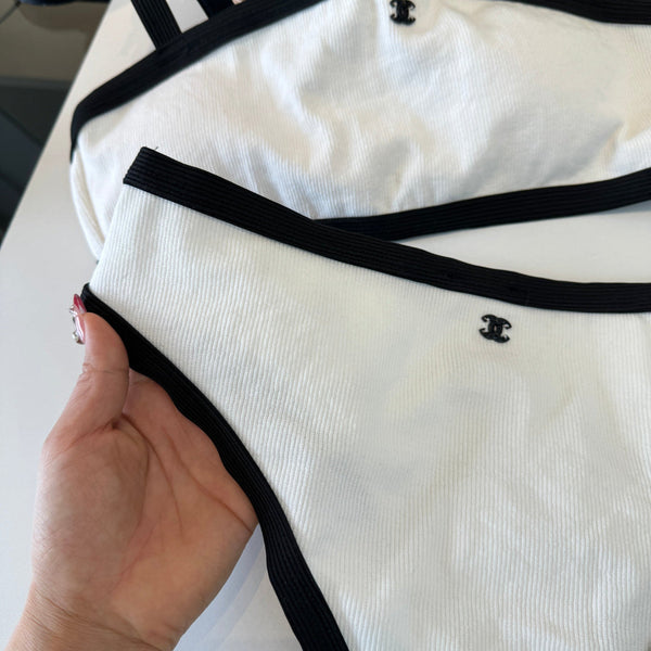 CC BIKINI SWIMSUIT SET IN BLACK AND WHITE TRIM 289844