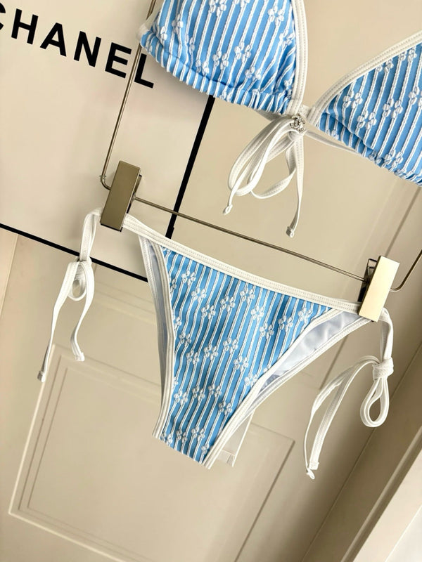 Ensemble bikini CC imprimé fleuri bleu 289857