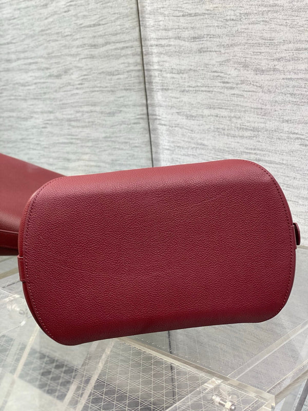 CD Médaillon Bucket Bag 26.5cm Burgundy in Cowhide 155520