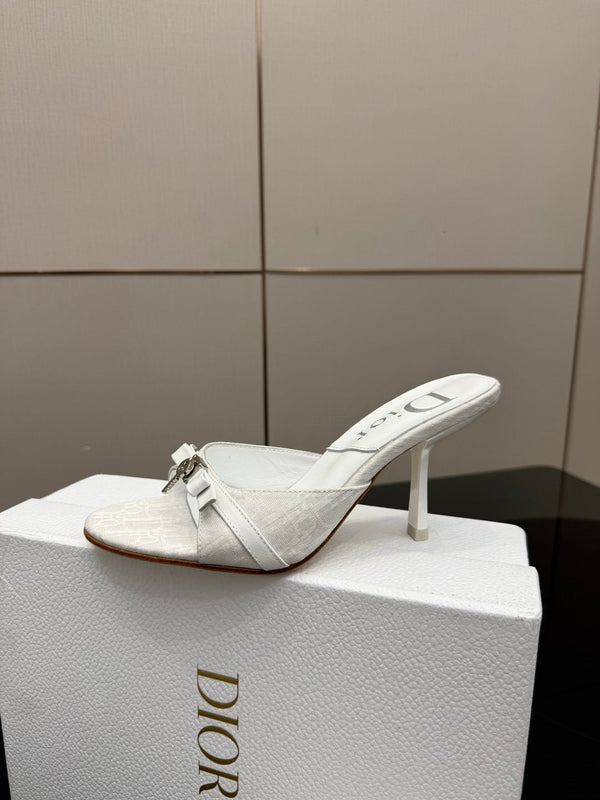 CD 26 Mule Heels 85 White in Fabric 803244